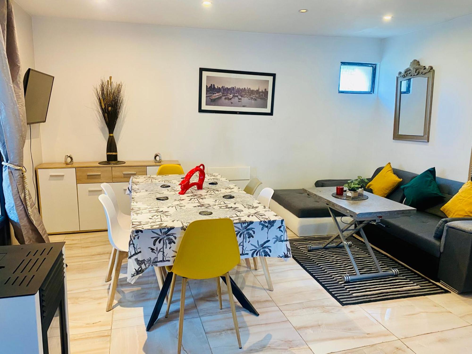 Duplex Climatise Avec Terrasse Sur Jardin Montmorency